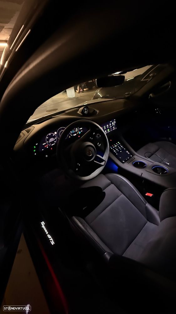 Porsche Taycan GTS - 13