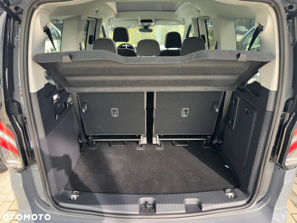 Ford Tourneo Connect Grand - 21