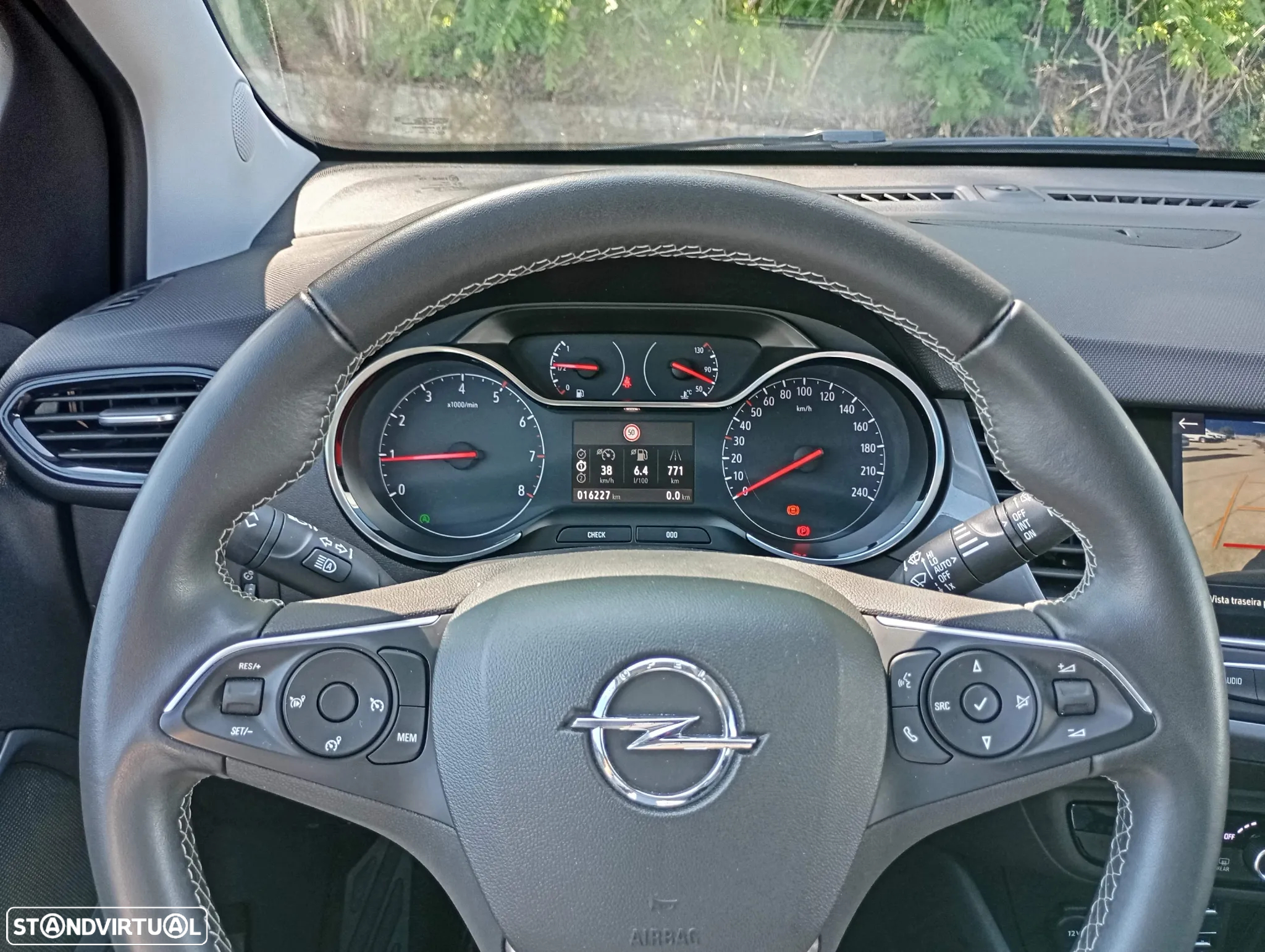 Opel Crossland 1.2 T Elegance - 7