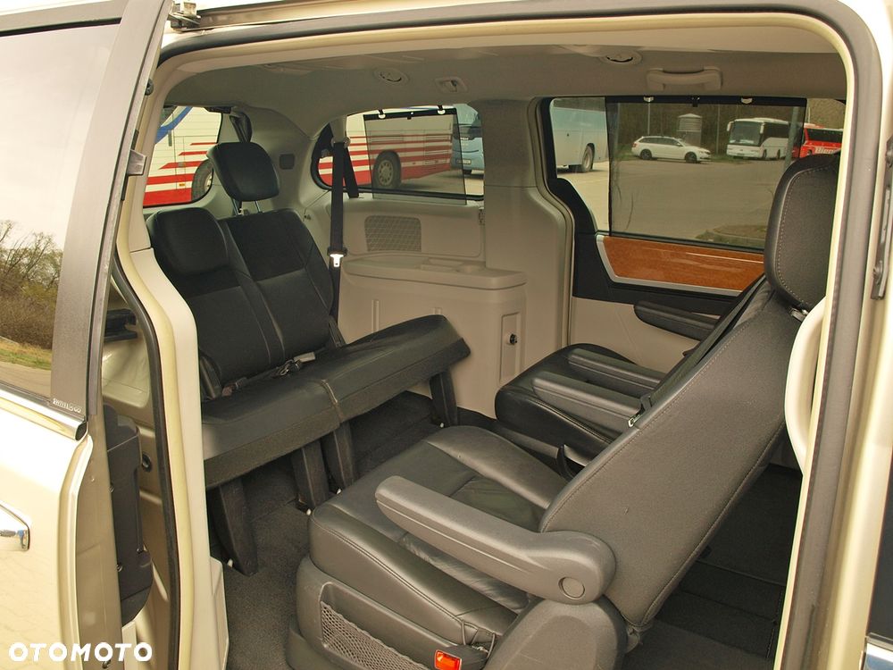 Chrysler Grand Voyager 3.8 V6 Limited - 24