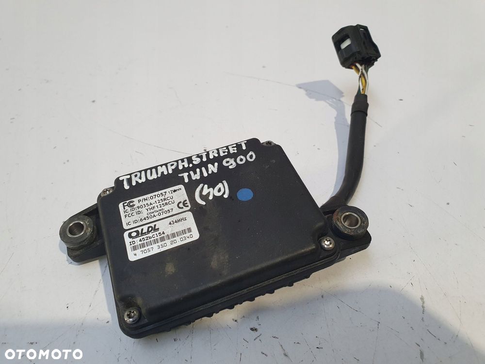 MODUŁ IMMO PRZEKAŹNIK STEROWNIK Triumph Street Twin 900 18- 6450A-07057 - 5