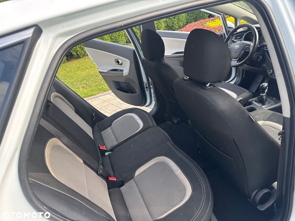 Kia Ceed 1.6 GDI Platinum Edition - 34