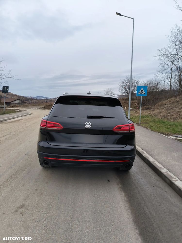 Volkswagen Touareg - 8