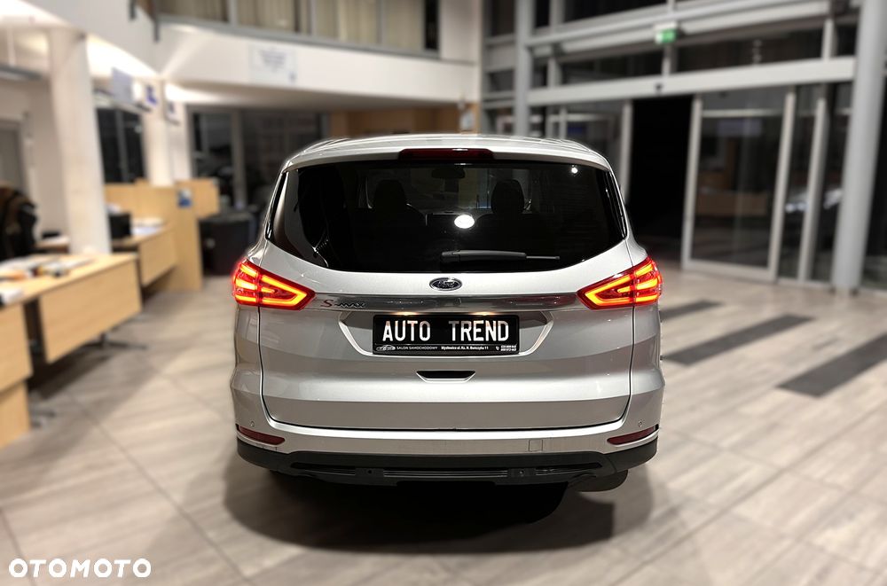 Ford S-Max 2.0 TDCi Titanium PowerShift - 6