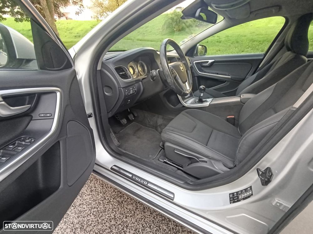 Volvo S60 2.0 D4 Momentum Start/Stop - 14