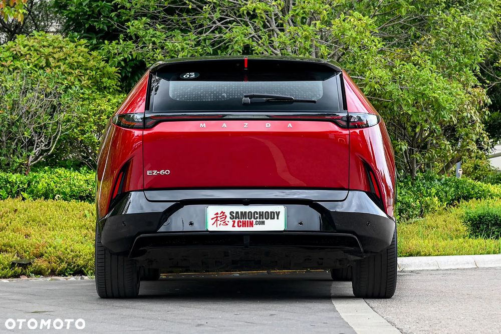 Mazda EZ-60 - 3