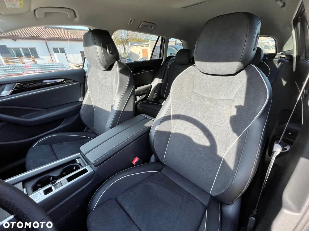 Volkswagen Passat Variant - 13