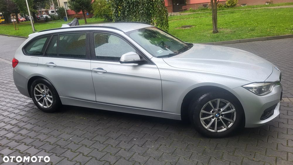 BMW Seria 3 320i Touring xDrive - 1