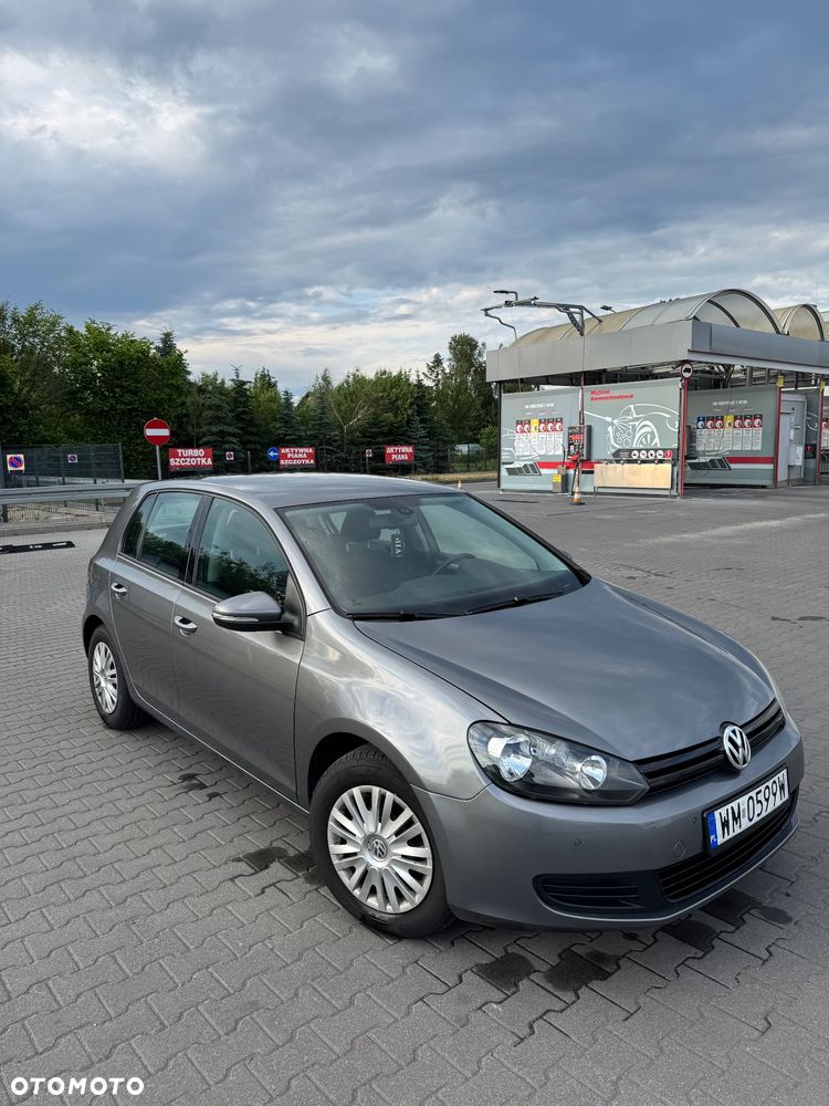 Volkswagen Golf - 2