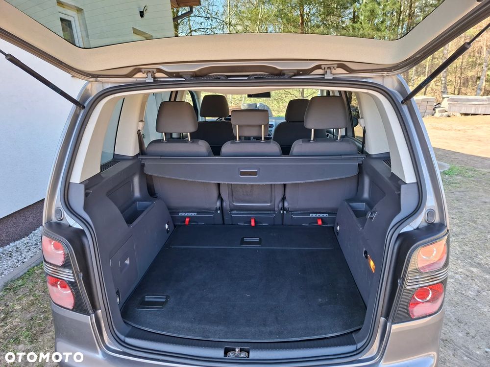 Volkswagen Touran 1.4 TSI Freestyle - 3