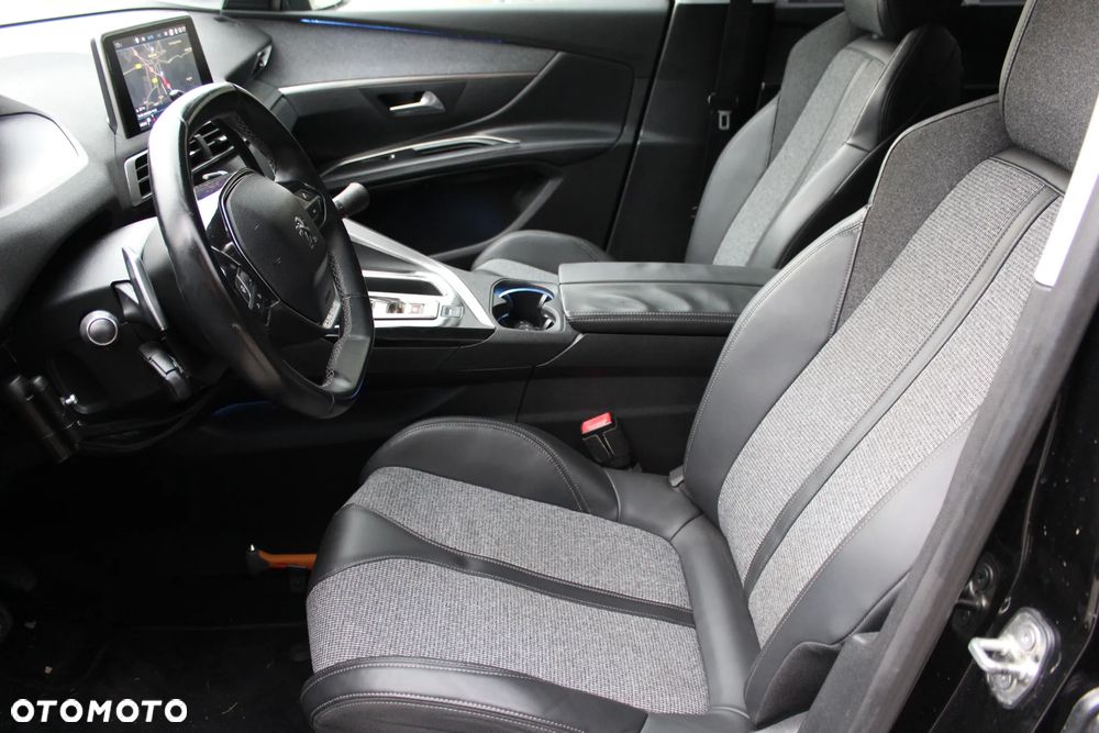 Peugeot 5008 - 18