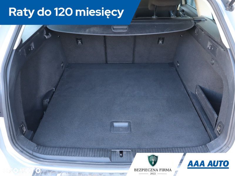 Volkswagen Passat Variant - 16