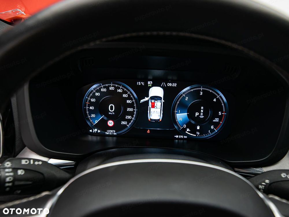 Volvo XC 60 B4 D AWD R-Design - 16