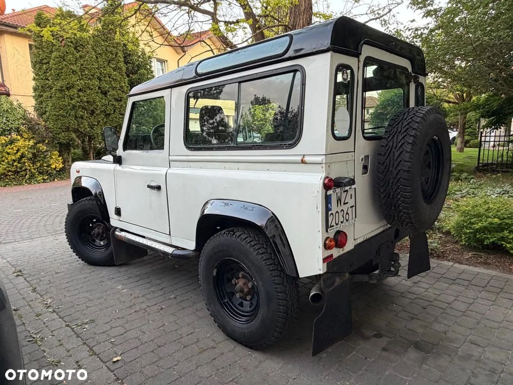 Land Rover Defender 2.5 TD5 - 11