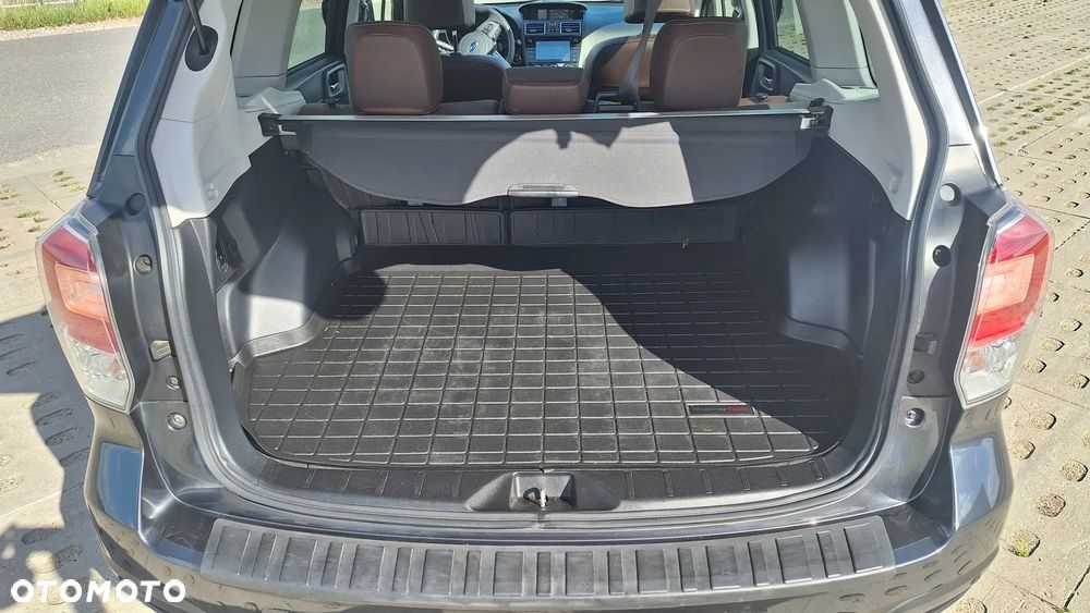 Subaru Forester 2.0 XT Platinum Lineartronic - 9