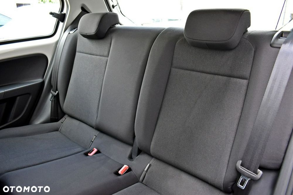 Volkswagen up! 1.0 move - 11