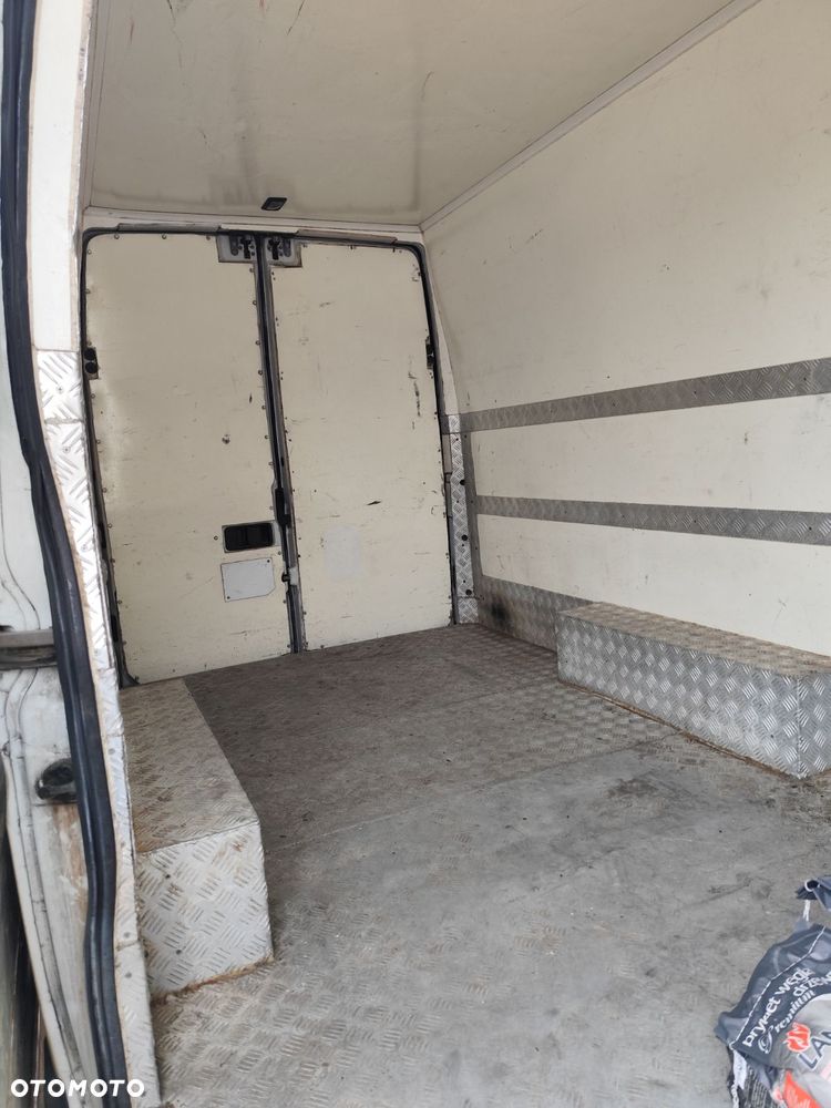 Iveco DAILY 35S14V - 4