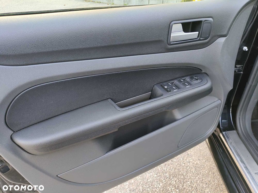Ford Focus - 10