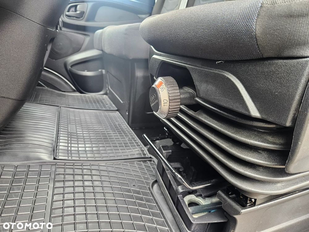 Iveco Daily 35-140, Hi-Matic Kontener plus winda 750 kg. - 21