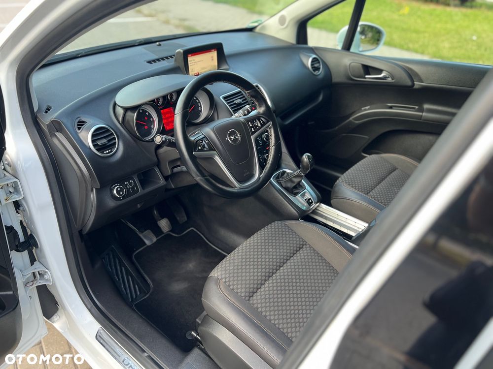 Opel Meriva - 24