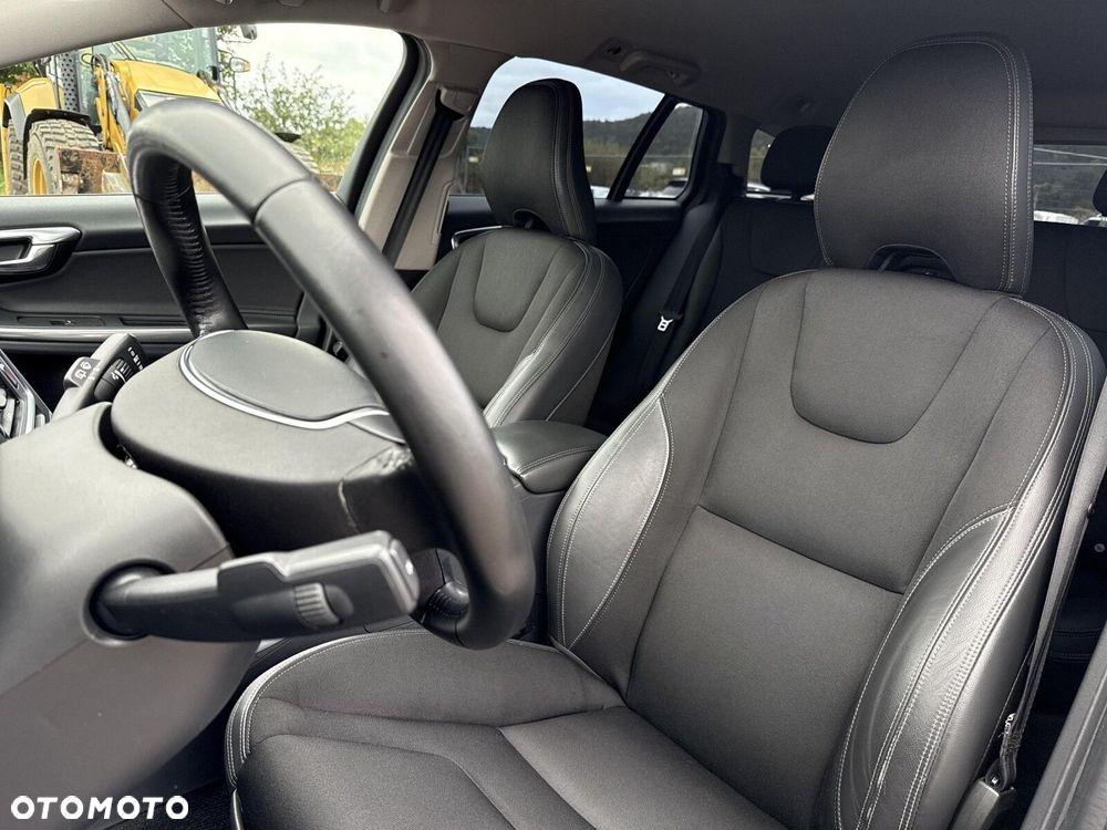 Volvo V60 Cross Country D4 Drive-E Summum - 25