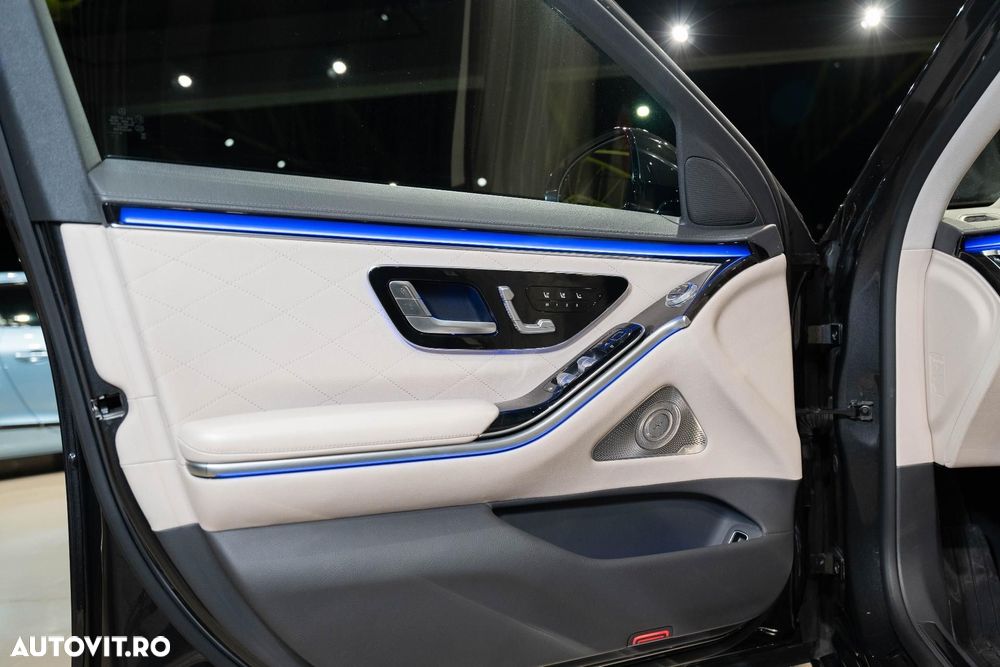 Mercedes-Benz S - 12