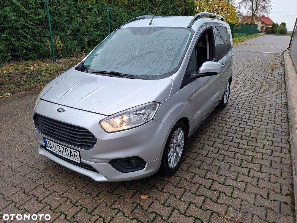 Ford Tourneo Courier - 1