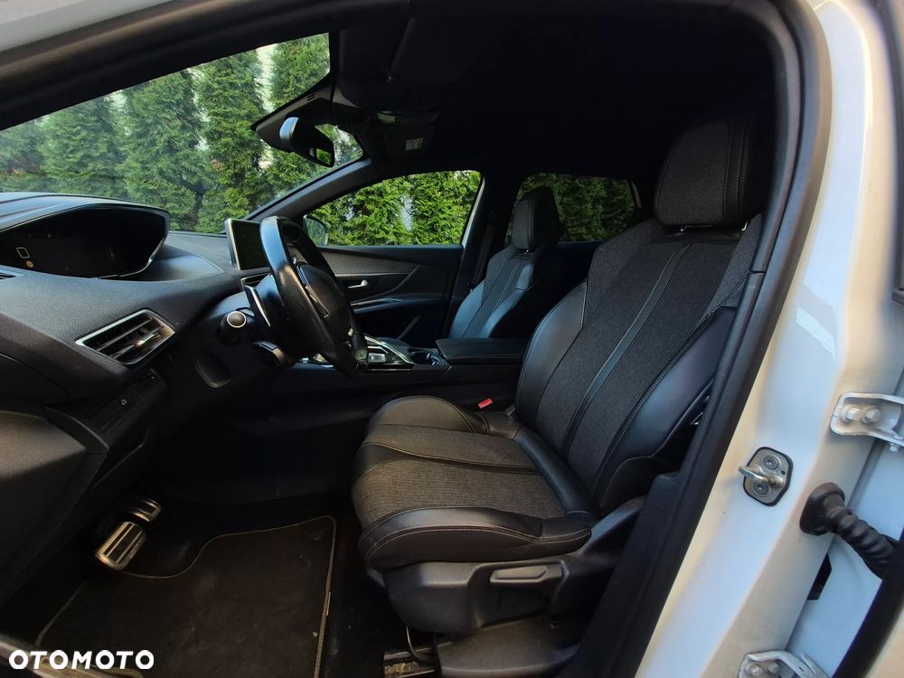 Peugeot 3008 1.6 PureTech GPF GT Line S&S EAT8 - 28