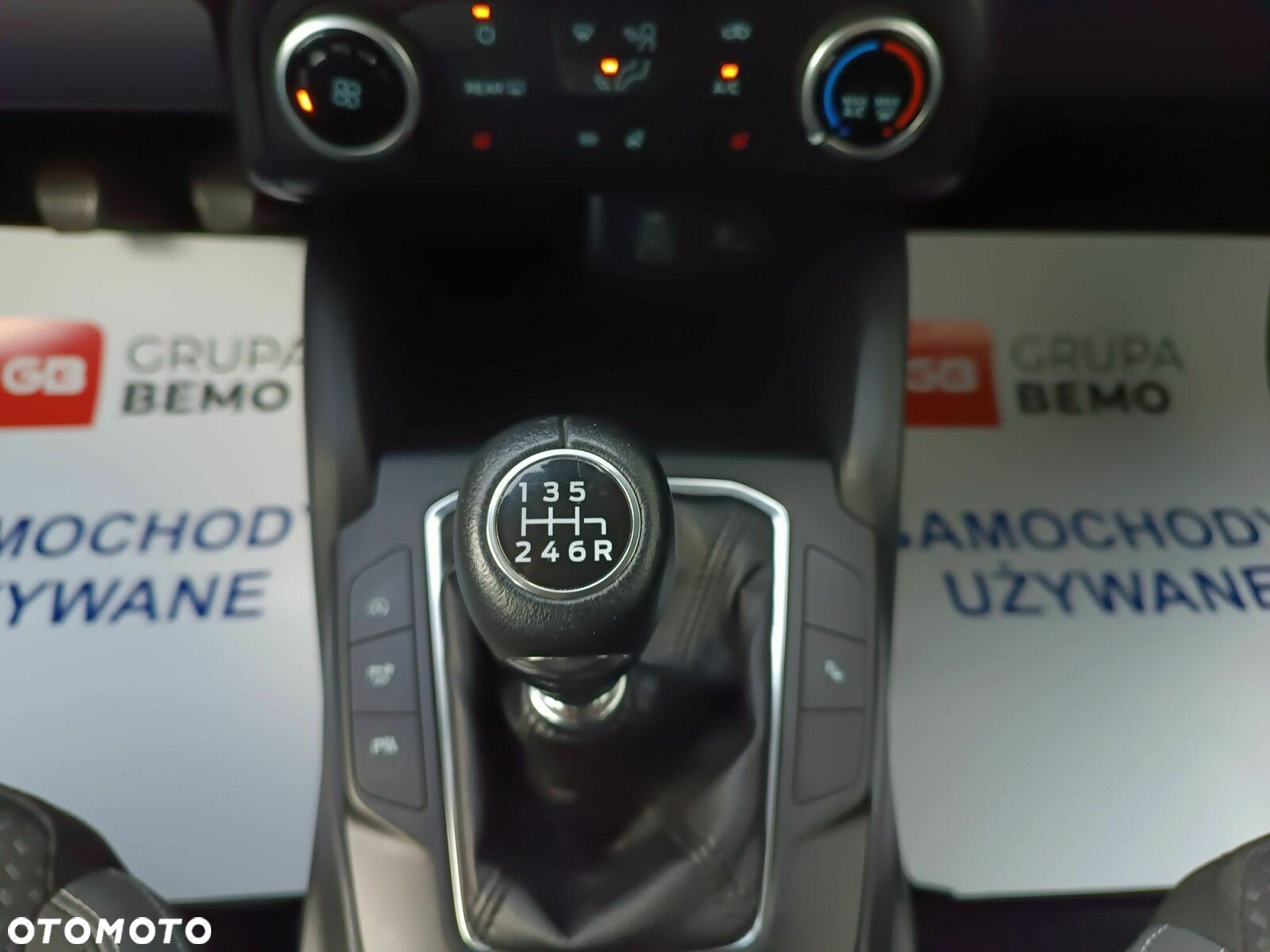 Ford Focus 1.0 EcoBoost Connected - 26