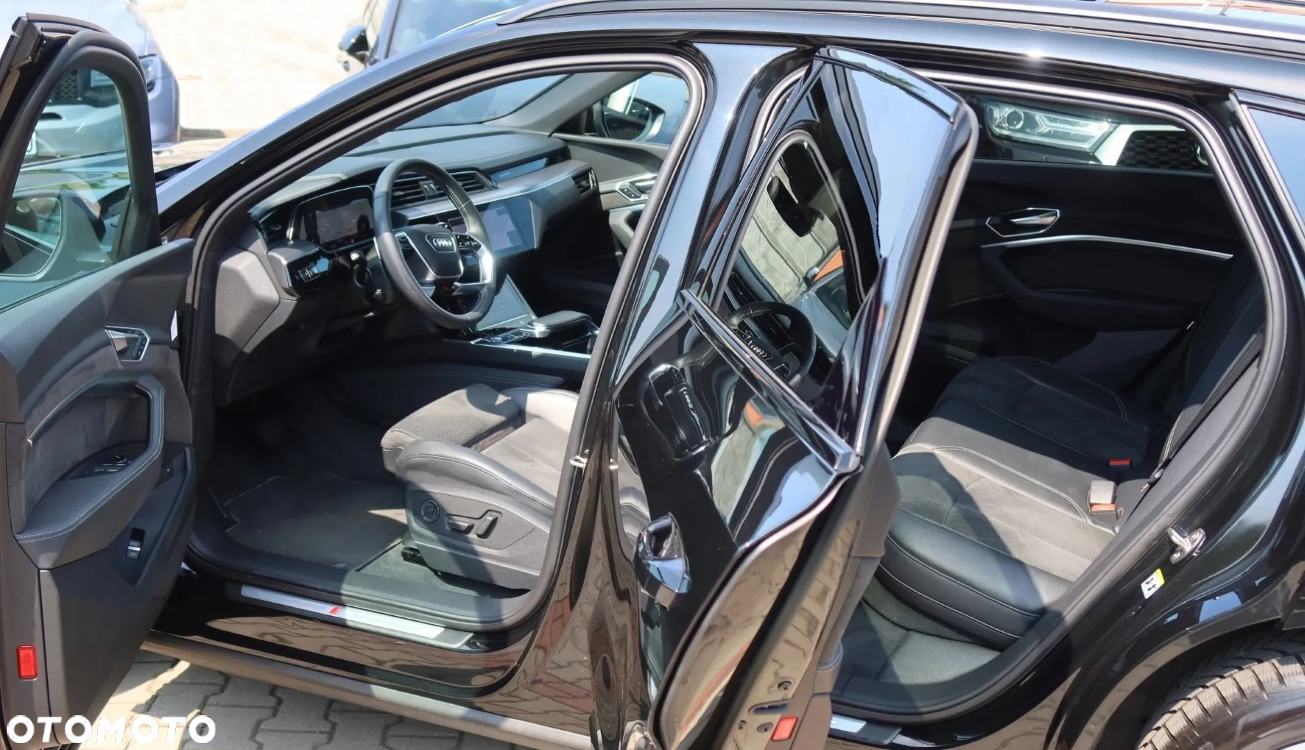 Audi e-tron 50 quattro S line - 11