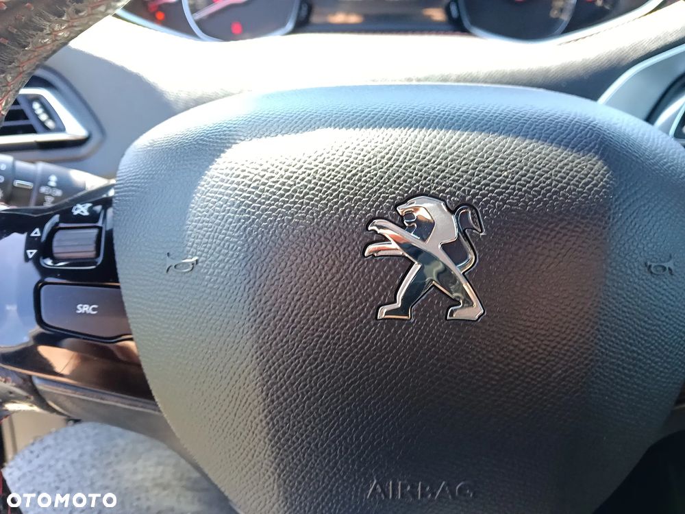 Peugeot 308 PureTech 130 GPF EAT8 Stop & Start GT - 24