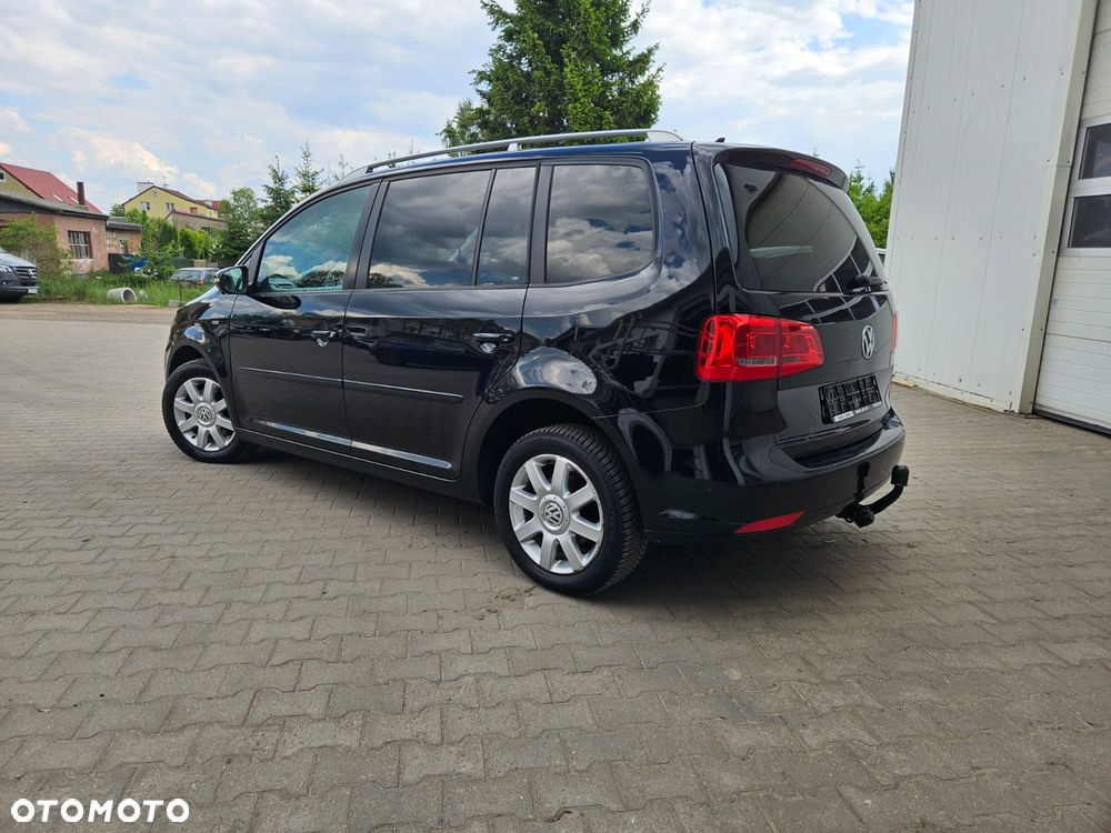 Volkswagen Touran 2.0 TDI DPF DSG Life - 4
