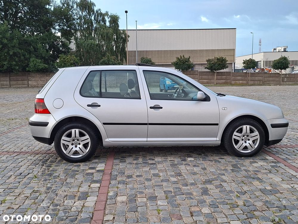 Volkswagen Golf 2.0 Comfortline - 17