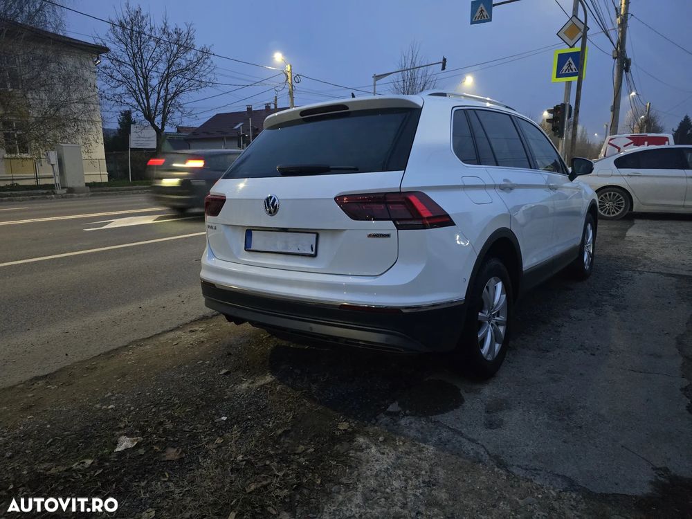 Volkswagen Tiguan 2.0 TDI SCR 4MOTION DSG Comfortline - 3