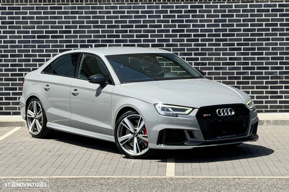 Audi RS3 Limousine S tronic