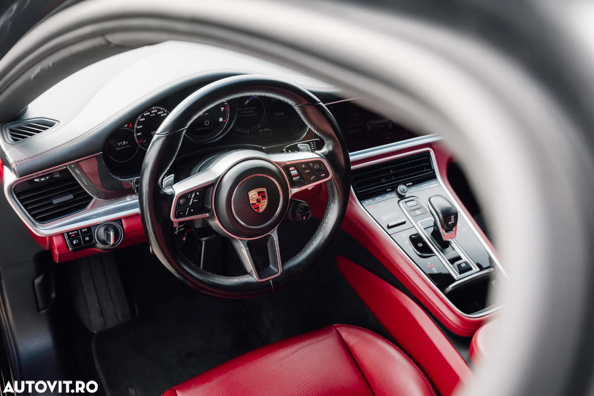 Porsche Panamera 4S - 11