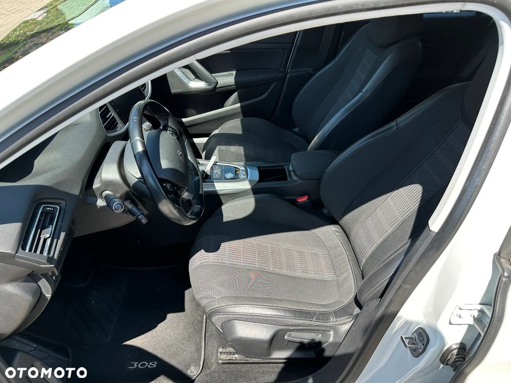 Peugeot 308 - 21