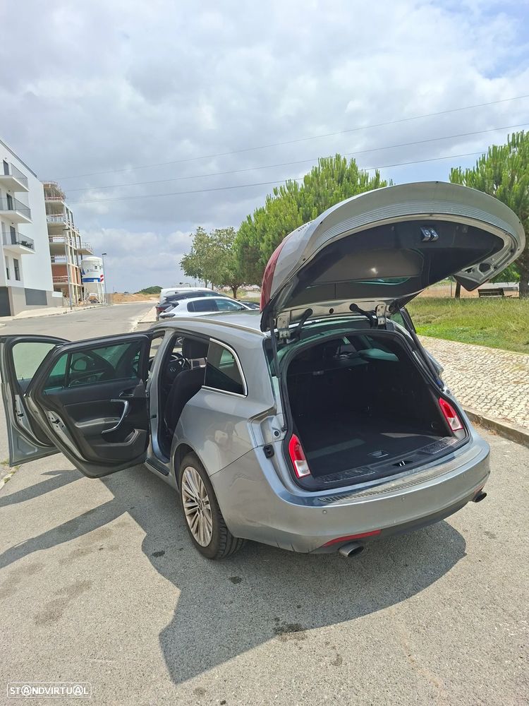 Opel Insignia - 12