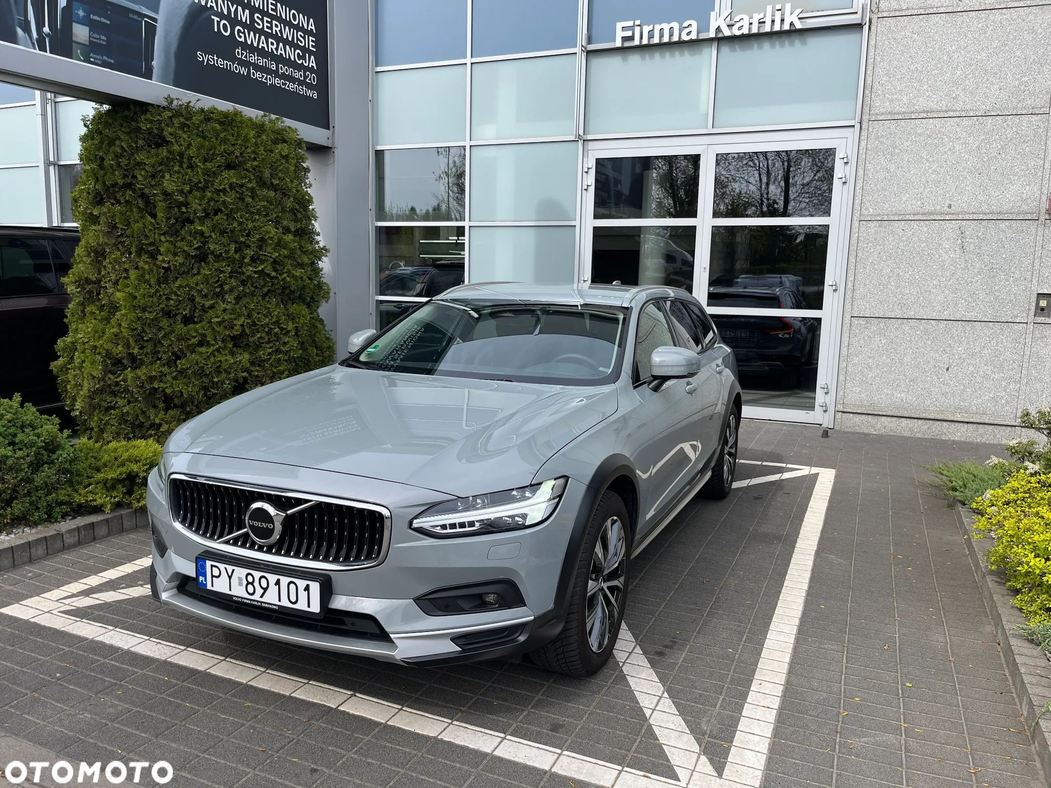 Volvo V90 Cross Country B5 B AWD Plus - 1