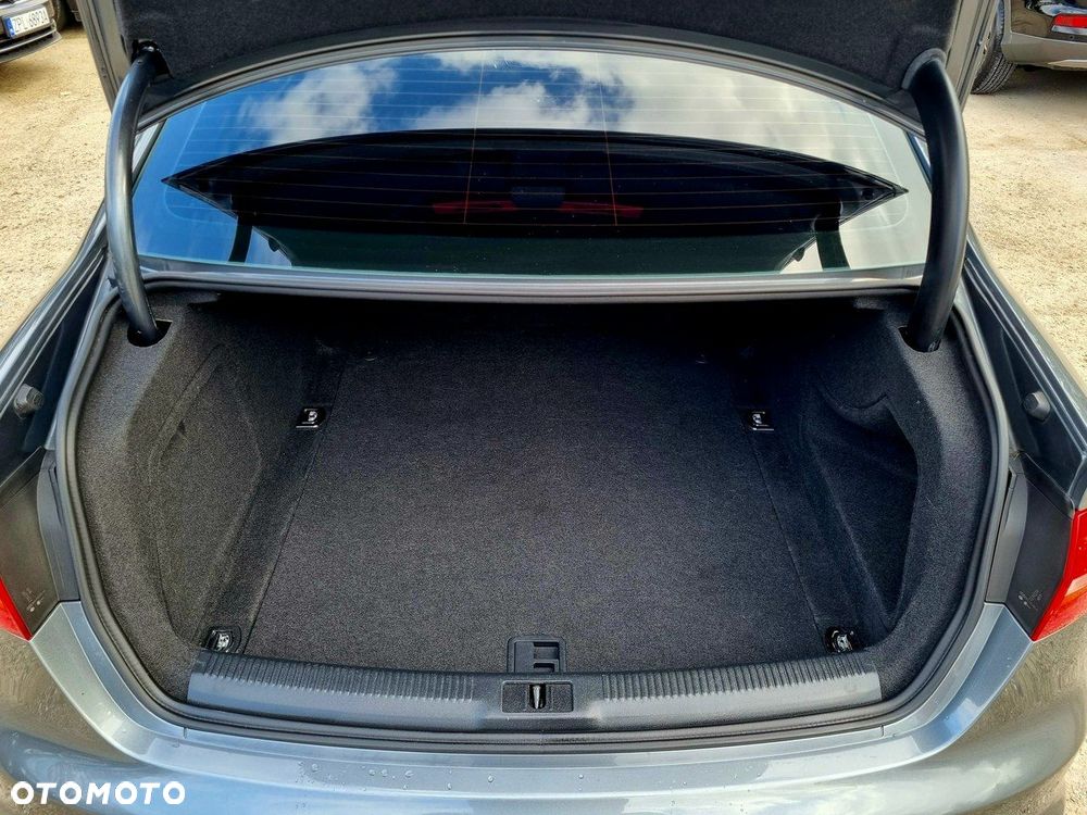 Audi A4 Limousine 1.8 TFSI S line Sportpaket - 14