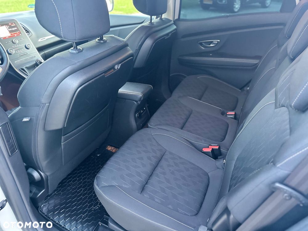 Renault Scenic - 28