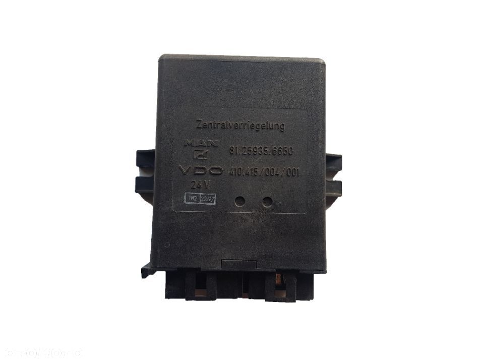 STEROWNIK CENTRALNEGO ZAMKA MAN F2000 - 1