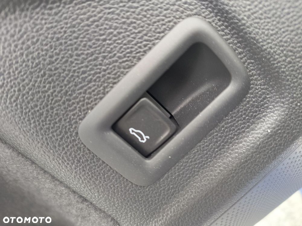 Skoda Superb 2.0 TSI L&K DSG - 24