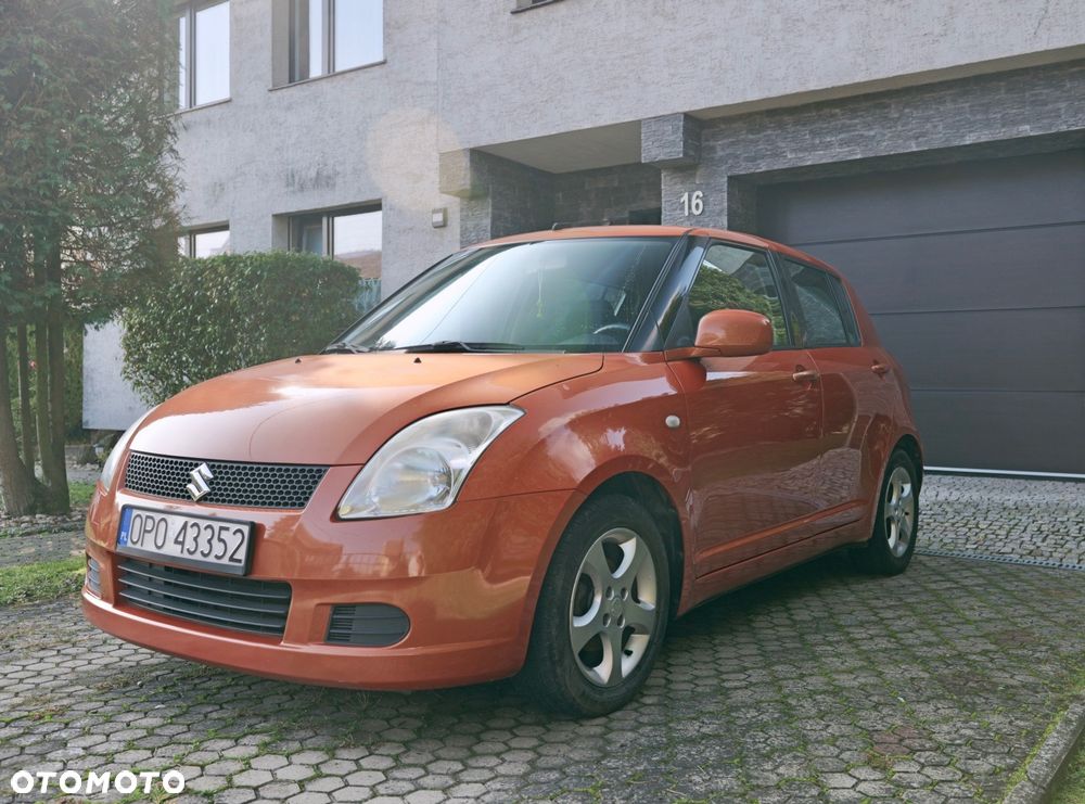 Suzuki Swift - 2
