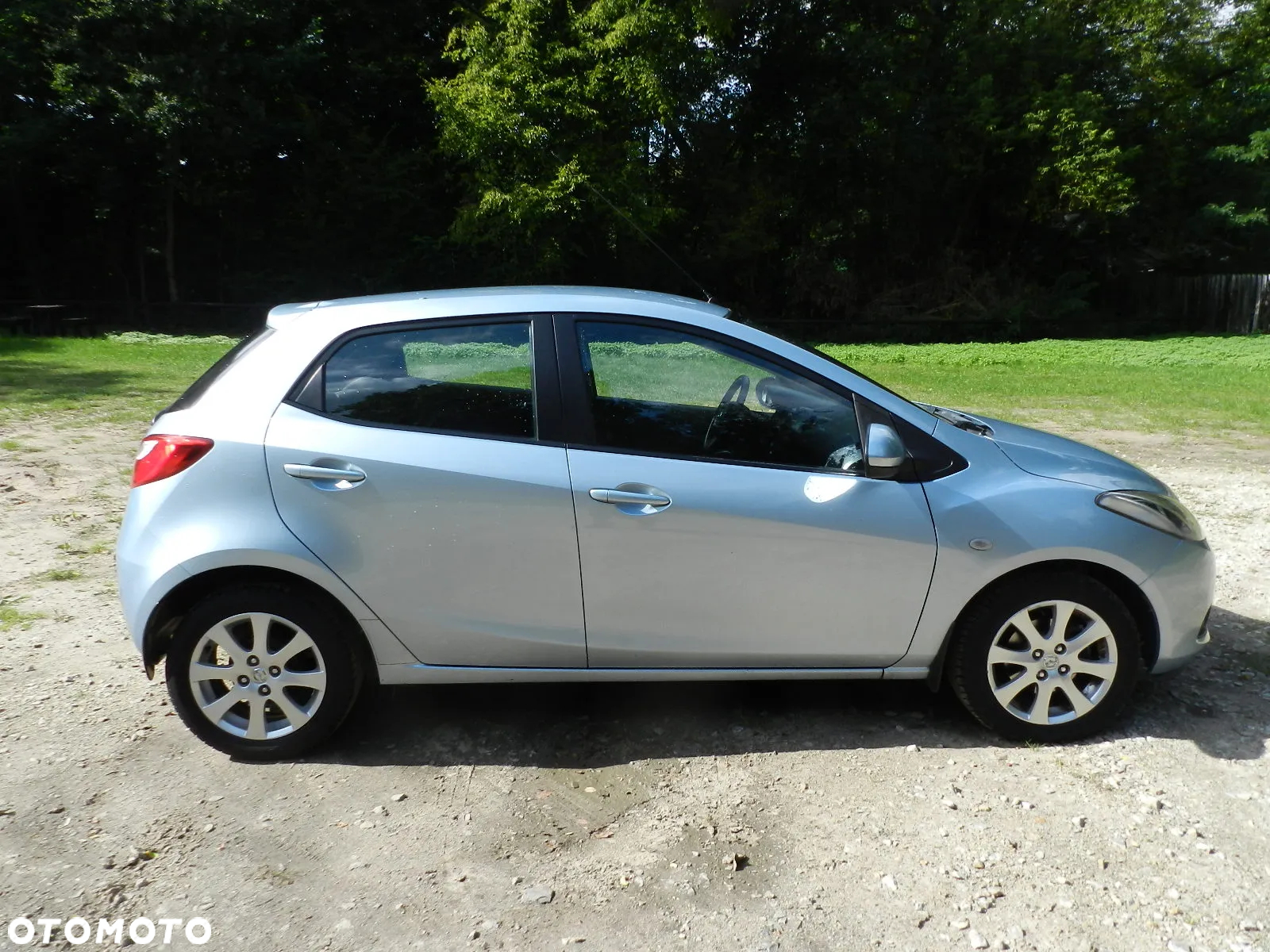 Mazda 2 - 5