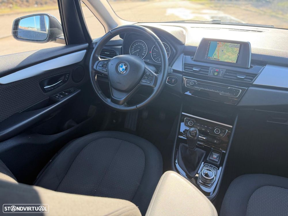 BMW 216 Active Tourer d - 13