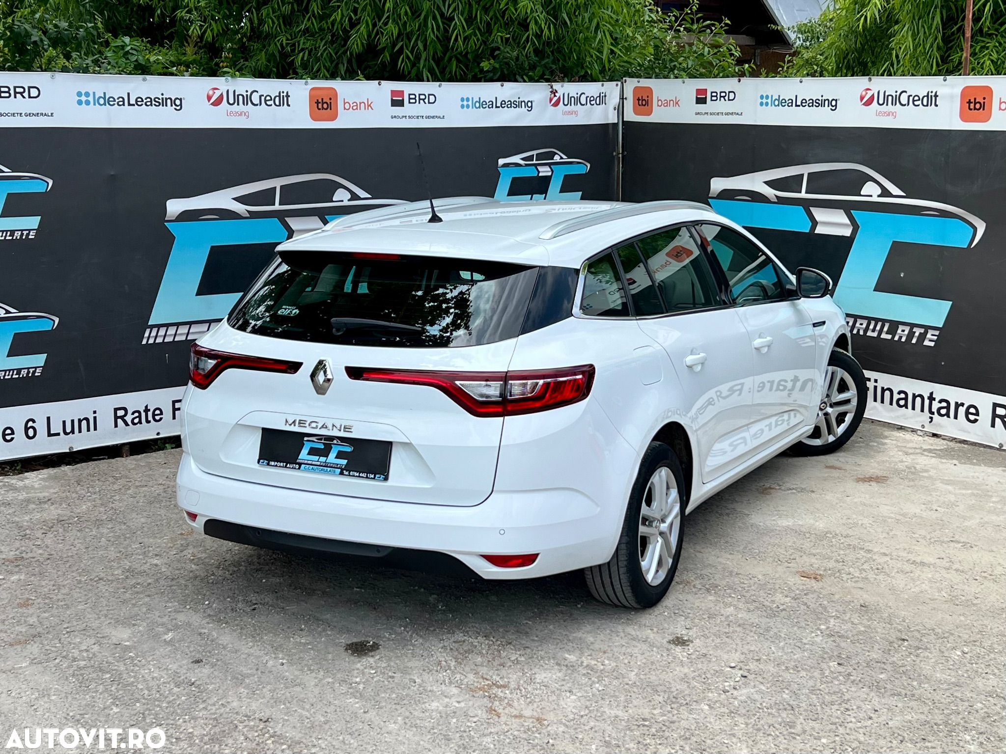 Renault Megane Grandtour TCe 115 GPF LIMITED - 28