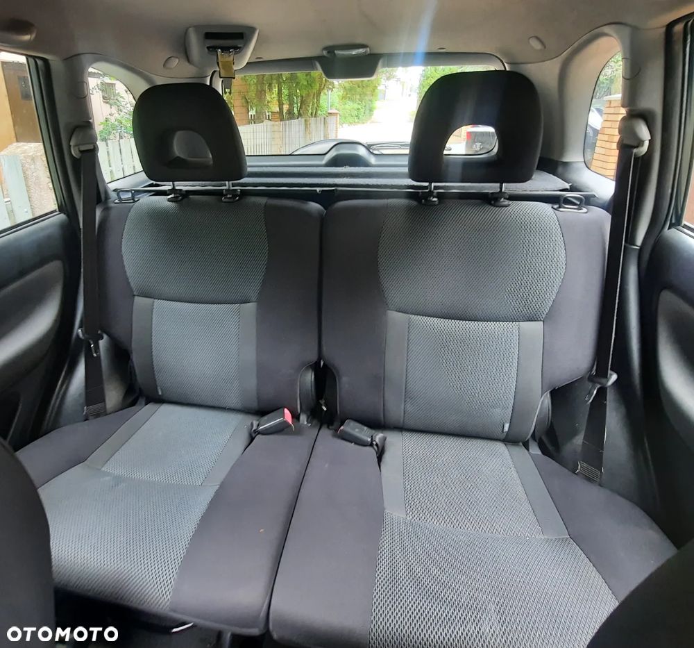Toyota RAV4 2.0 D-4D 4x4 - 5