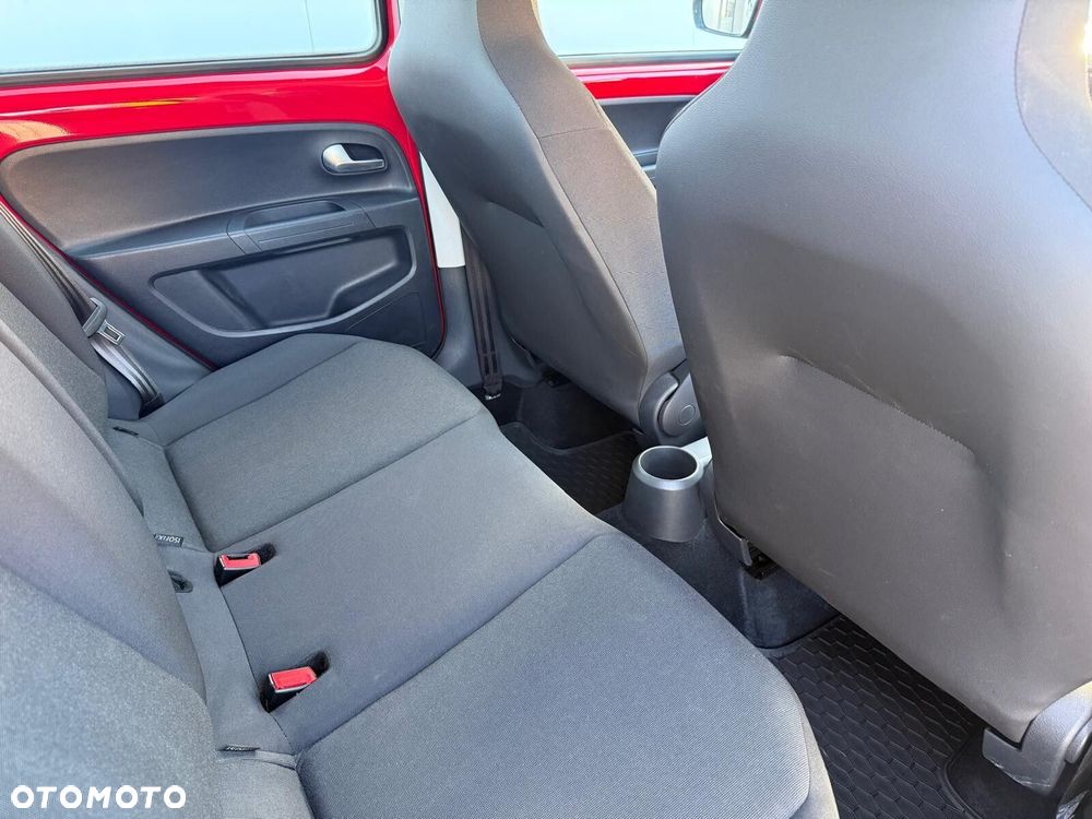 Volkswagen up! 1.0 move - 12