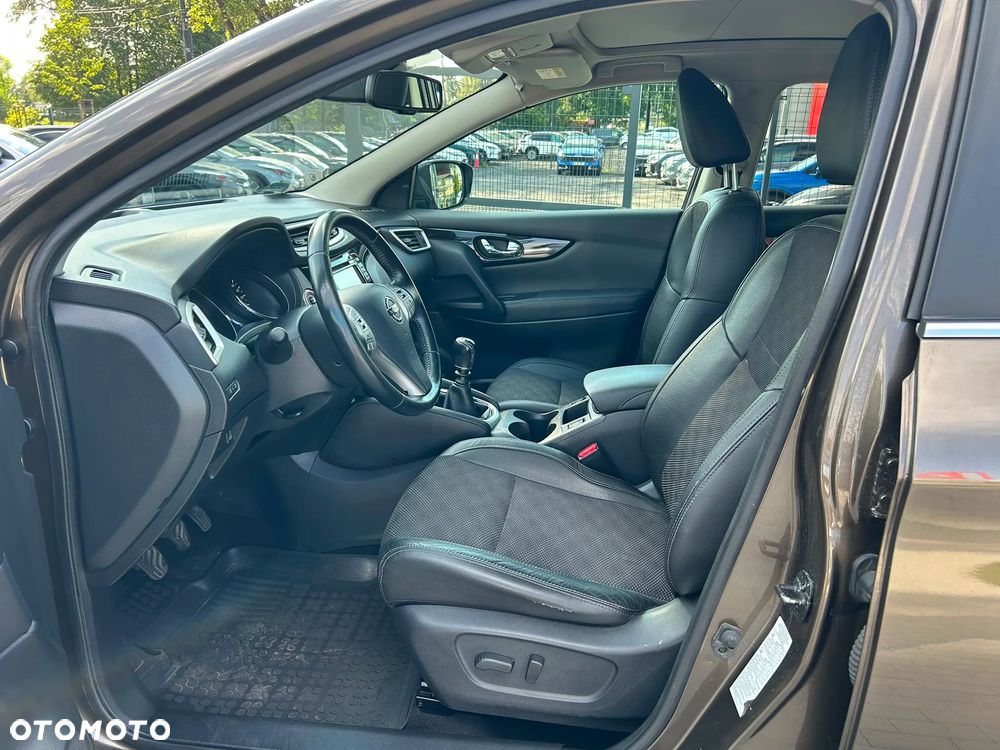 Nissan Qashqai 1.6 DCi 4x4 Tekna - 8